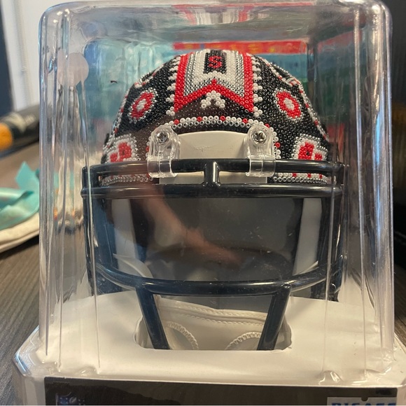 Atlanta Falcons RARE Beaded Riddel Mini Helmet - Picture 6 of 7